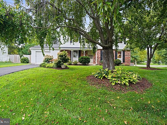 2nd image of 19032 Jamieson Dr