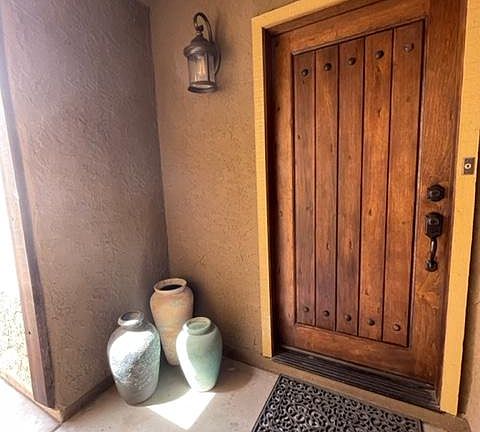 2nd image of 1466 W Keats Ave