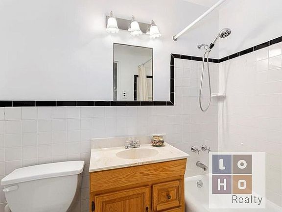 4th image of 264 Broadway Unit B1202