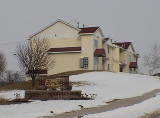 3093 25th St NW #F, Rochester, MN 55901