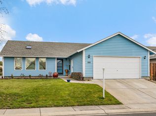 1401 Blue Sky Way, Central Pt, OR 97502