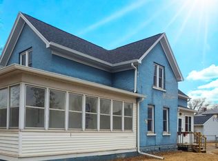 1335 Farnam St, La Crosse, WI 54601