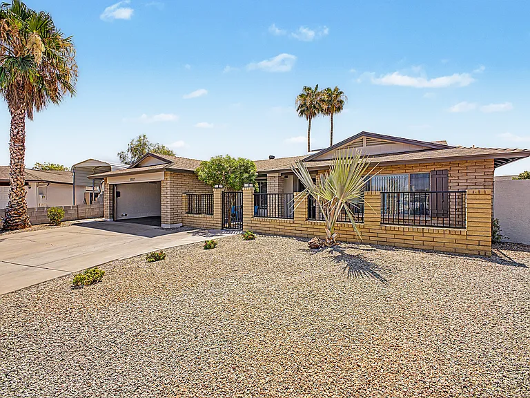 3027 W Tierra Buena Ln — Photo 3