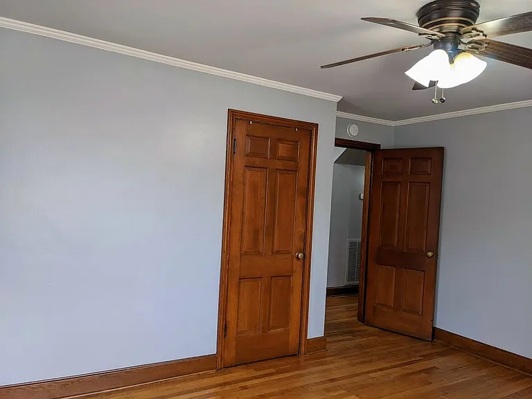 1070 Horseshoe Dr — Photo 8