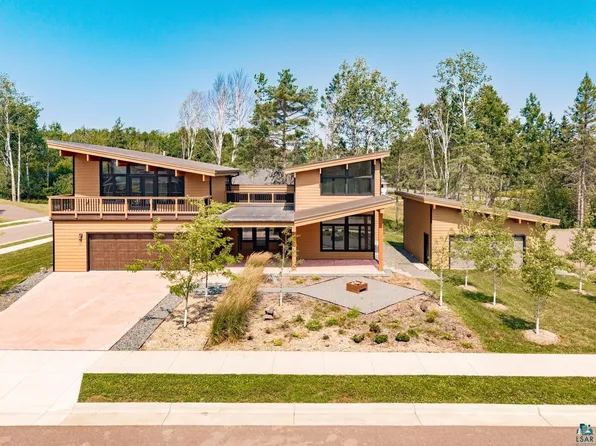 311 Hartley Hills Lane, Duluth, MN 55803