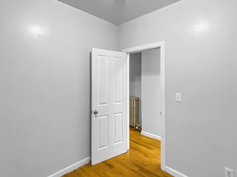 212 W 133rd St #4C — Photo 10