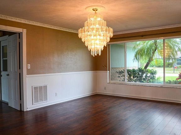 5th image of 107 Cambridge Dr