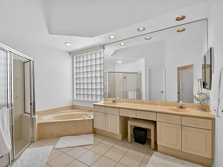 4553 Barclay Fair Way — Photo 25