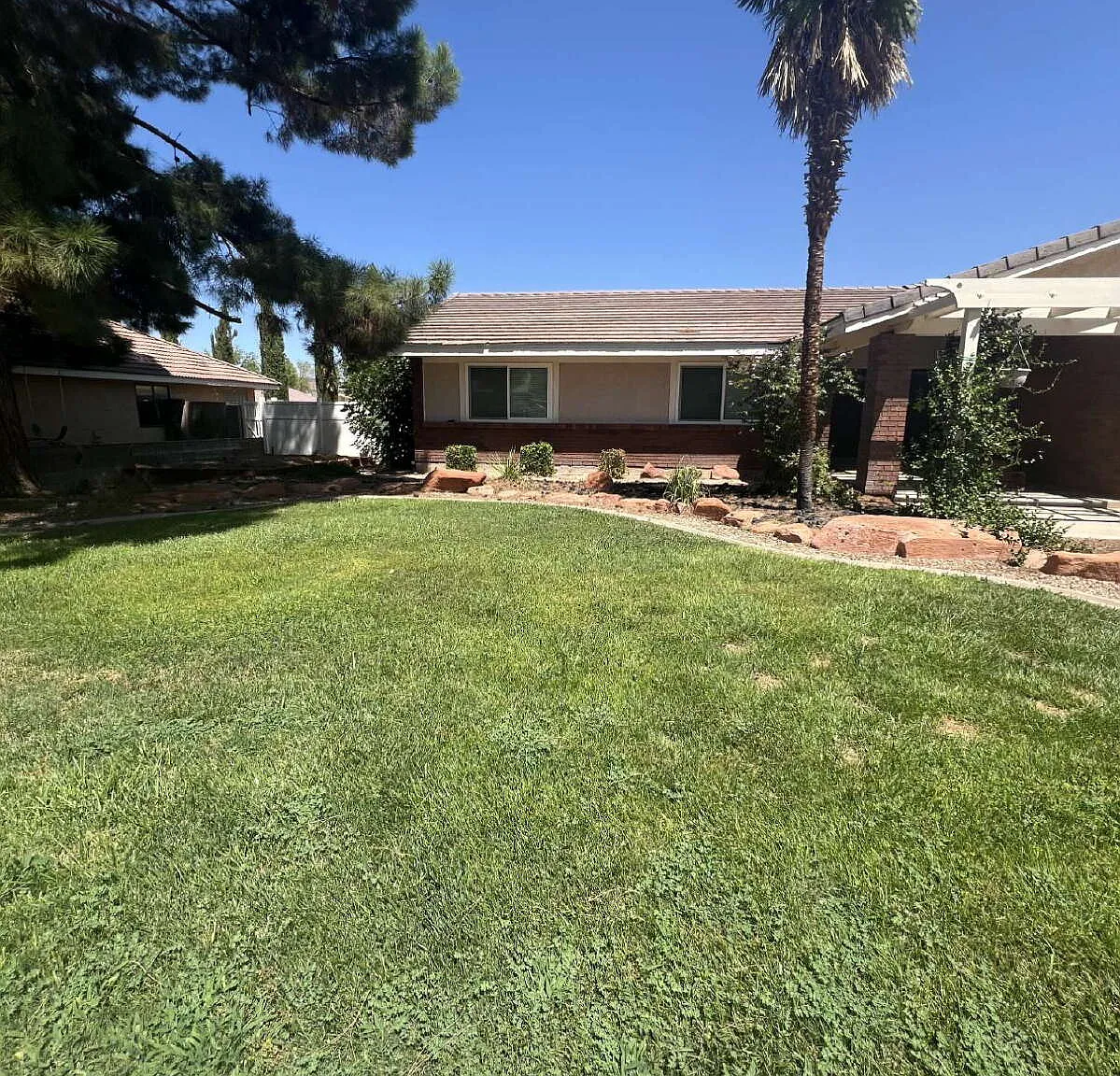 4 bed, 3.5 bath, $3,000 — Photo 2