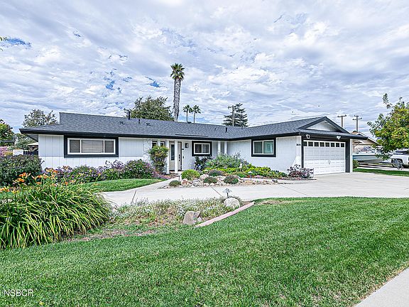 3rd image of 3650 Lakeview Ct