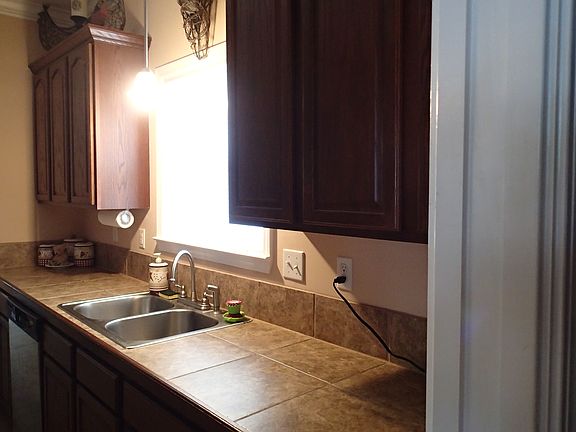 5th image of 211 Sunflower Estates Ln
