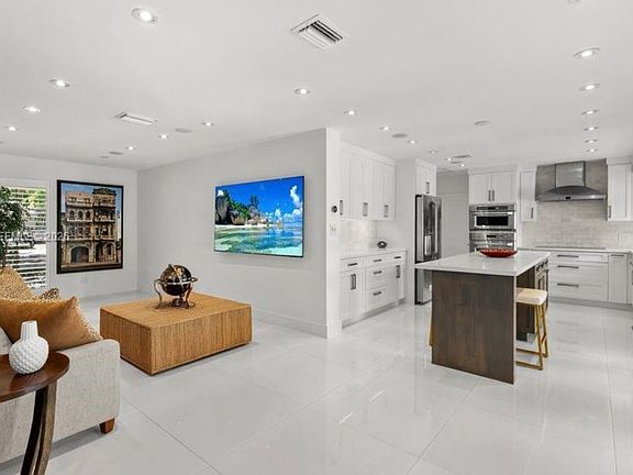 5th image of 1021 Matanzas Ave #1