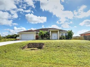 4207 30th St SW, Lehigh Acres, FL 33971