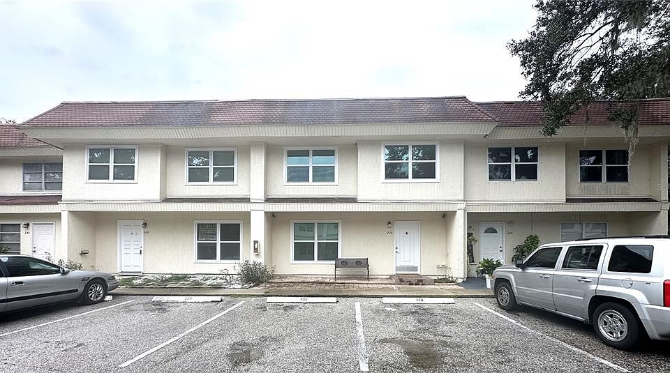 1st image of 226 Amherst Ave #103
