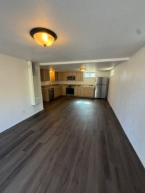 Harris Apartments — Photo 3