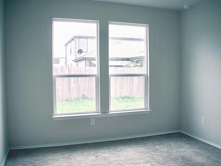 211 Pitkin Dr — Photo 15
