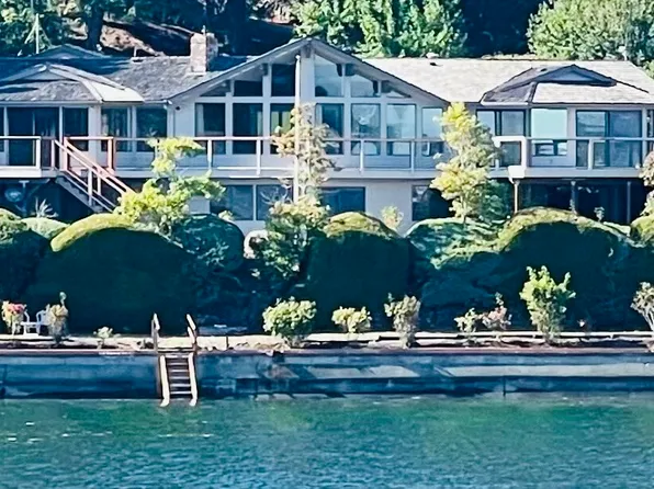 8806 Warren Drive NW, Gig Harbor, WA 98335