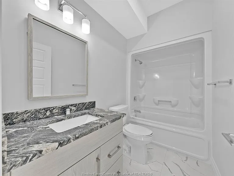 3549 Peter St #4 — Photo 14
