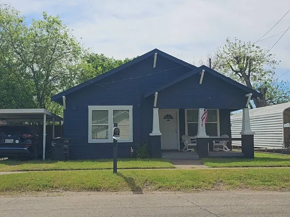 519 W Wilson St, Cleburne, TX 76033