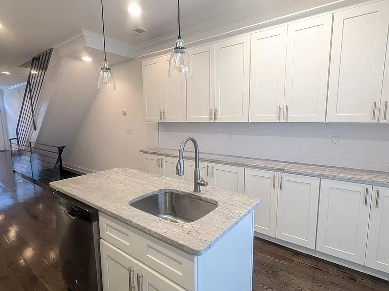 608 McKean St — Photo 10