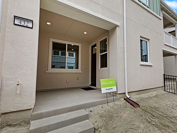 Homesite 72 Front Exterior