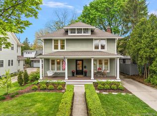 567 Oakland Ave, Birmingham, MI