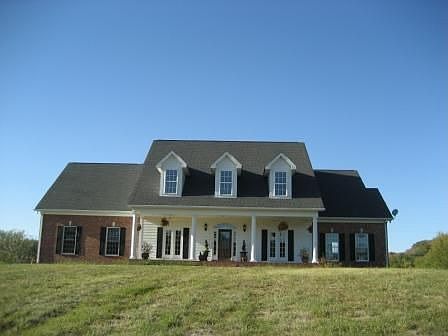 2nd image of 2045 Carters Creek Park