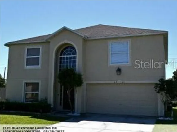 2121 Blackstone Landing Dr, Kissimmee, FL 34758