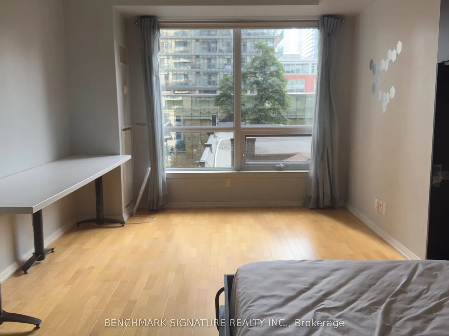 Studio, $2,200 — Photo 3