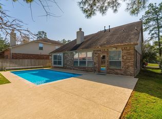 135 S Rocky Point Cir, Spring, TX 77389