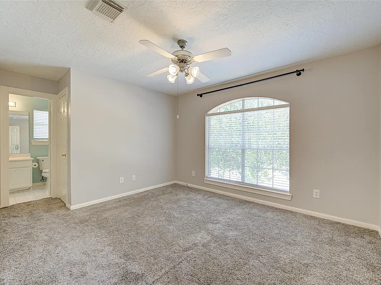 2935 Apple Forest Ct — Photo 35