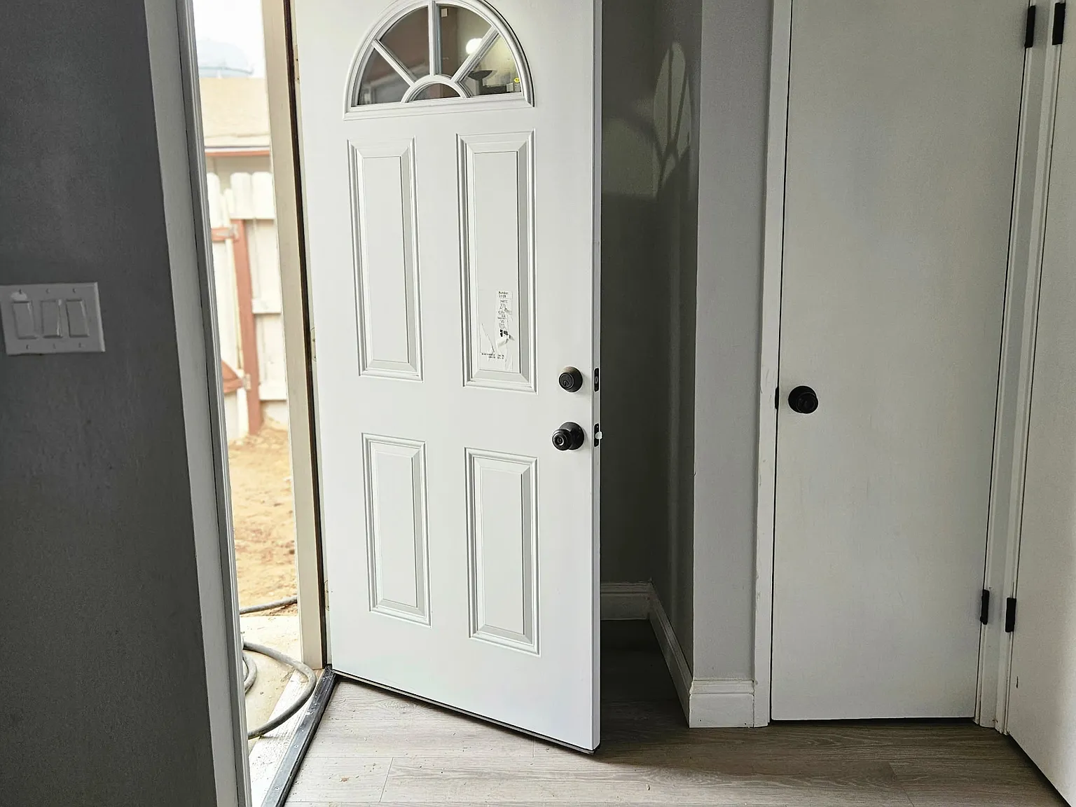 3 bed, 1220 sqft, $2,200 — Photo 3