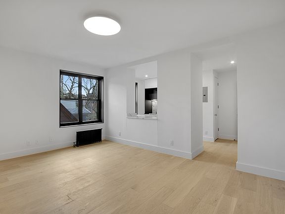 2nd image of 145 Henry St #2B