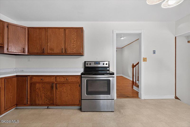 5th image of 114 Hathorn Boulevard