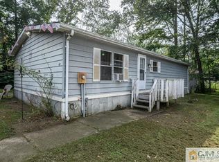 34 Forest Dr, Manalapan, NJ 07726