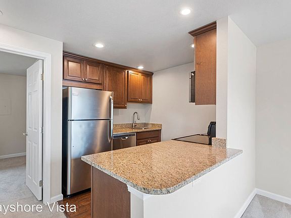3rd image of 11617 91st Ln Ne #14