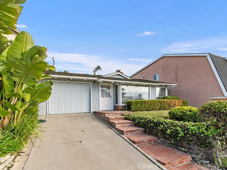 33782 Colegio Dr — Photo 2