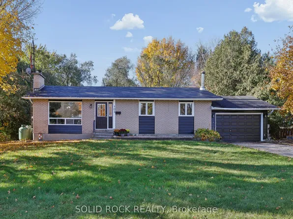 103 Rostad Ave, Ottawa, ON K0A 2H0