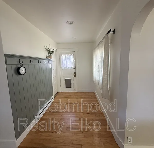 620 Maple St — Photo 8