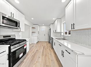 2053 W HAZELWOOD Street, Phoenix, AZ 85015
