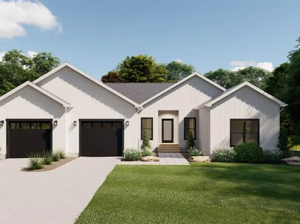 2889 Greenbriar, Harbor Springs, MI 49740