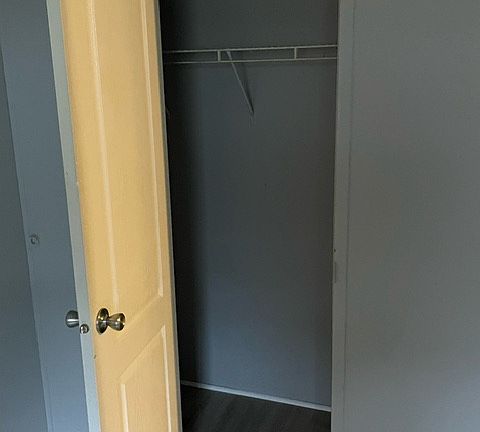 5th image of 122 Granite Dr
