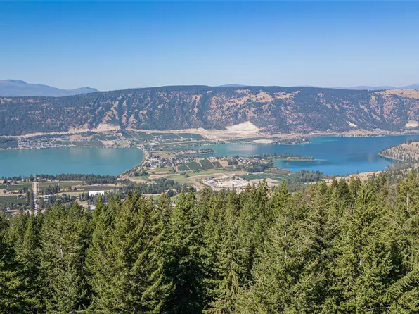 6051 Oyama Lake Rd, Lake Country, BC V4V 2C9