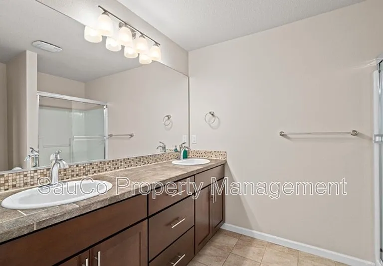 7595 NW 170th Ave — Photo 34
