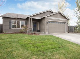 1869 Windward Dr, Medford, OR 97501