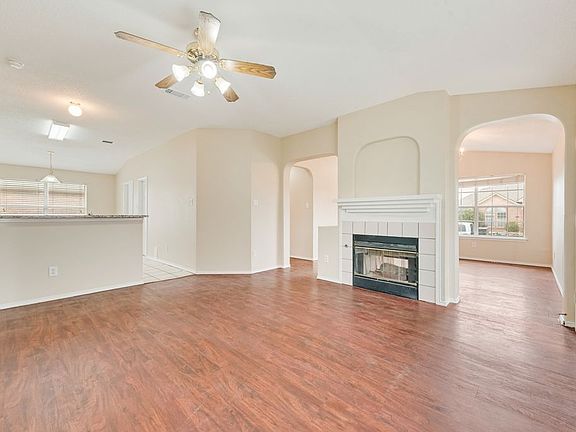 2nd image of 2024 Topaz Dr