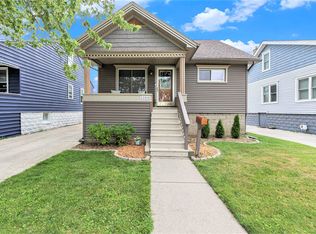 23926 Elmira St, Saint Clair Shores, MI 48082