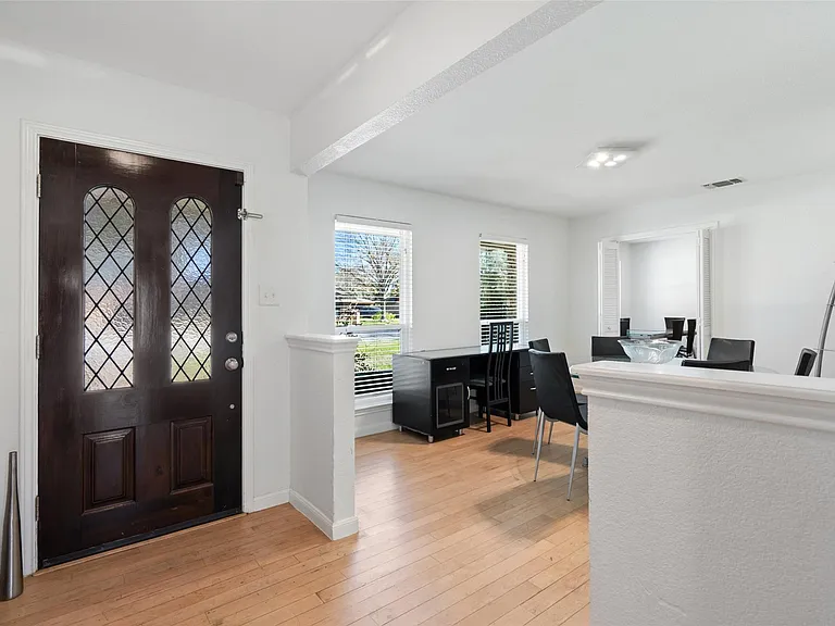 6906 One Oak Rd — Photo 15