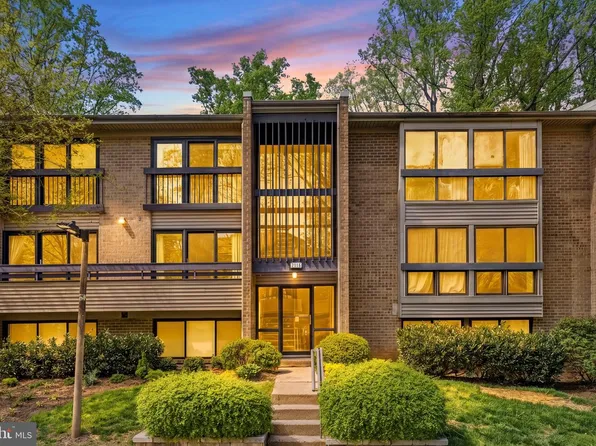 2116 Green Watch Way #200D, Reston, VA 20191