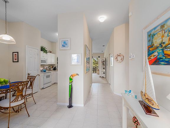 5th image of 3973 Bishopwood Ct E Unit 203